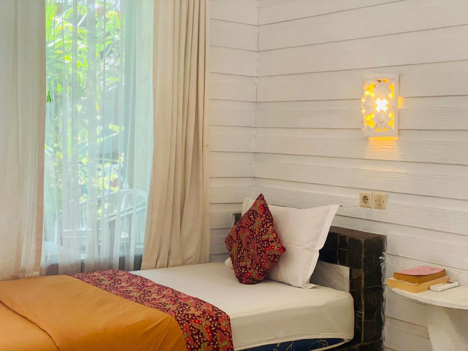Tarci Bungalows Lembongan Нуса-Лембонган Екстер'єр фото